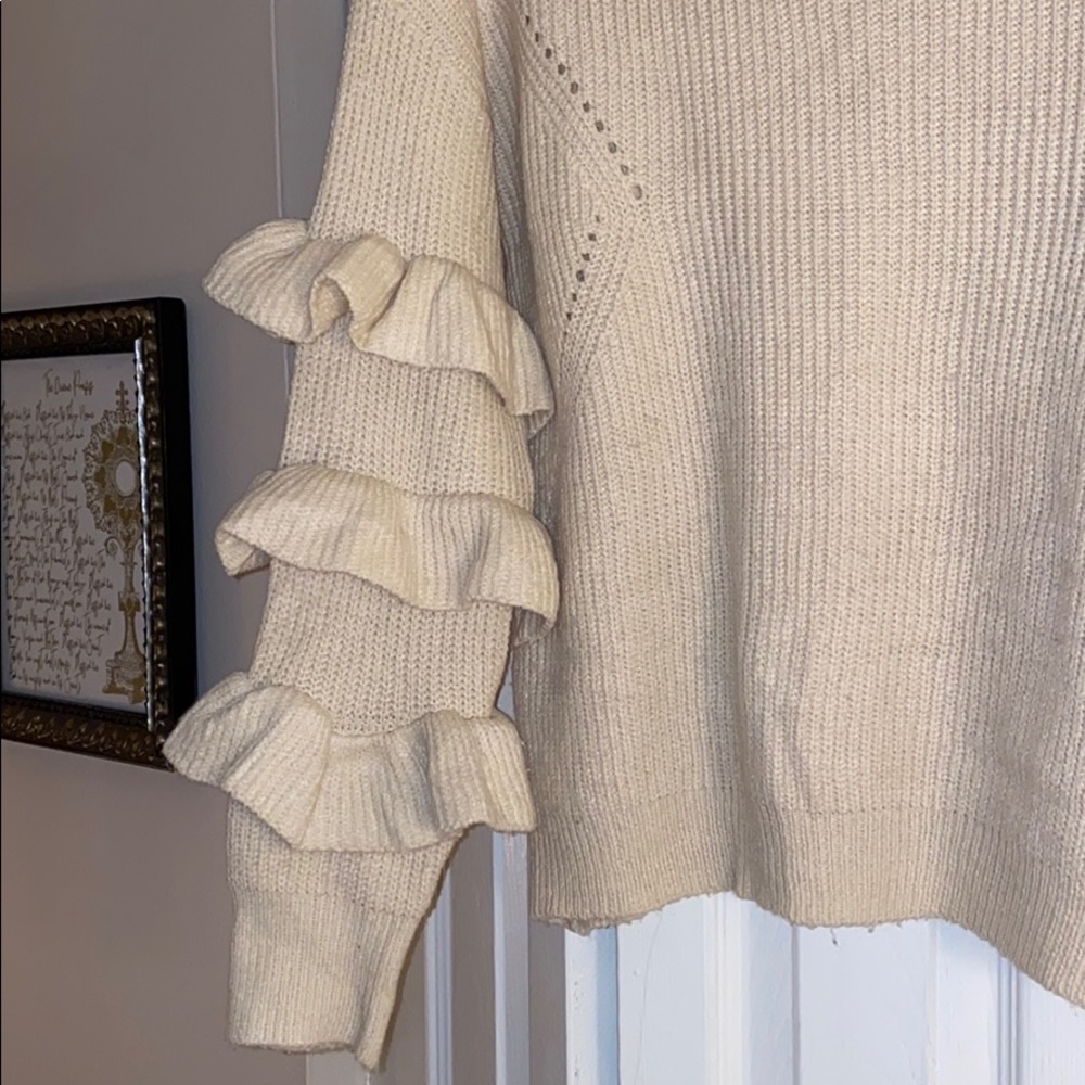 LF sweater - Picture 2 of 2